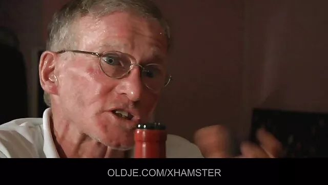 مضخة المتابعة بيك سكس اجنبي مجانا اب الولد الملاعين مفلس غريب