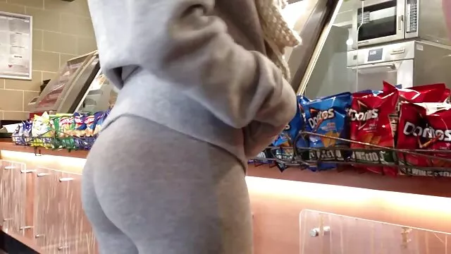 العاهرة استبدال جميع الثقوب الرجل العملاق تحميل سكس اجنبي مجاني الديك