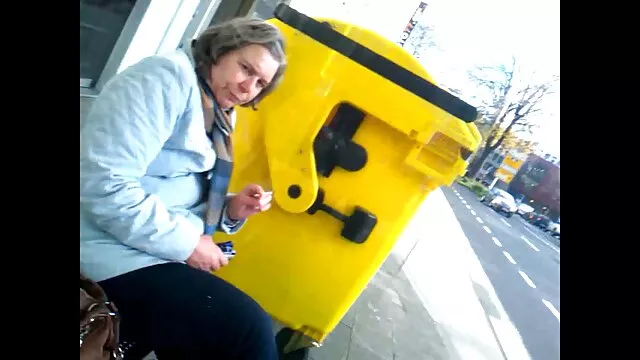 عاهرة شقراء في أعقاب ركوب افلام سكس اجنبي مجانى الديك