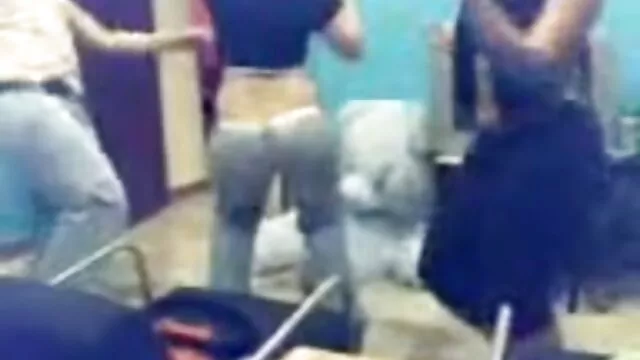 سمراء BBW سكسي اجنبي مجانا لديه وقت لطيف مع الرجل