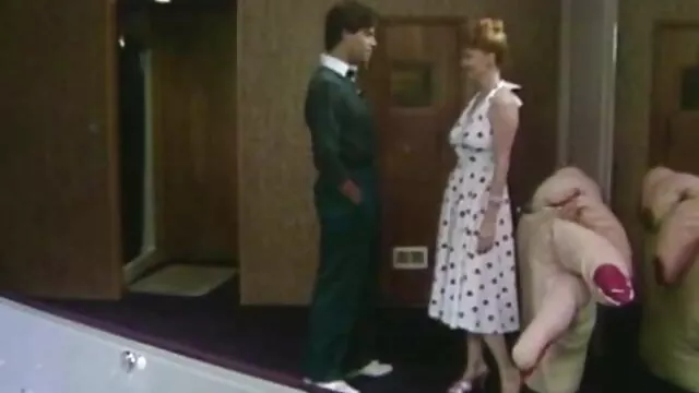 شاعر المليون في الحمار من شقراء يريد ممارسة الجنس في مواقع سكس اجنبي مجاني الهواء الطلق