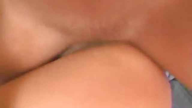 المرأة الناضجة افلام سكس اجنبية مجانية مع نافورة من نائب الرئيس في الفم