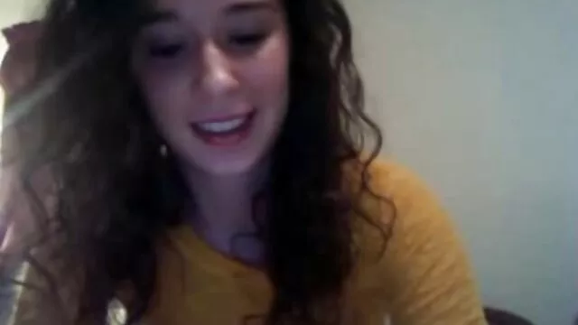 قائظ سمراء طلب افلام سكس مجانية اجنبية شريكها إلى نائب الرئيس في فمها