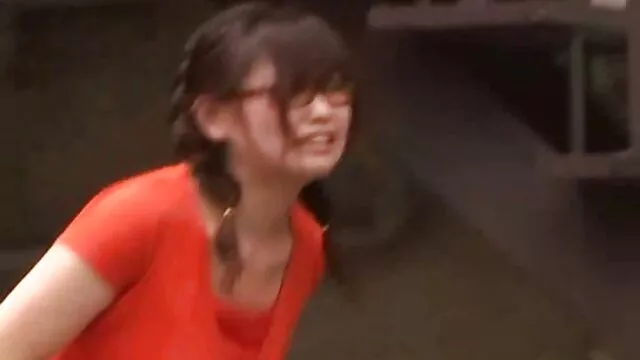 الرجال صب نائب فيلم سكس اجنبي مجانا الرئيس على صديقته الجديدة