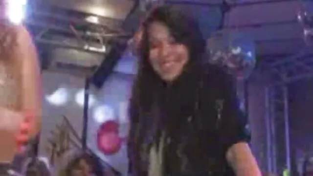 مثلية الشعر الأسود اللعين على فيديوهات سكس اجنبي مجاني أريكة لينة