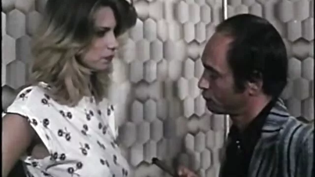 الابن الأسود اندفع فيلم سكس اجنبي مجانا ورثت الرأس الأحمر